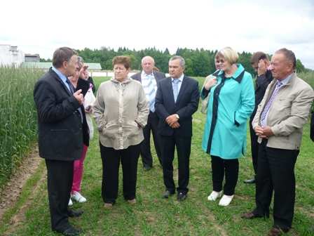 Делегация лужских аграриев ознакомилась с опытом Беларуси