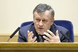 Губернатор Дрозденко призвал чиновников быть людьми