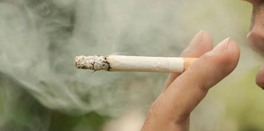 Курение на балконах может повлечь судебное наказание